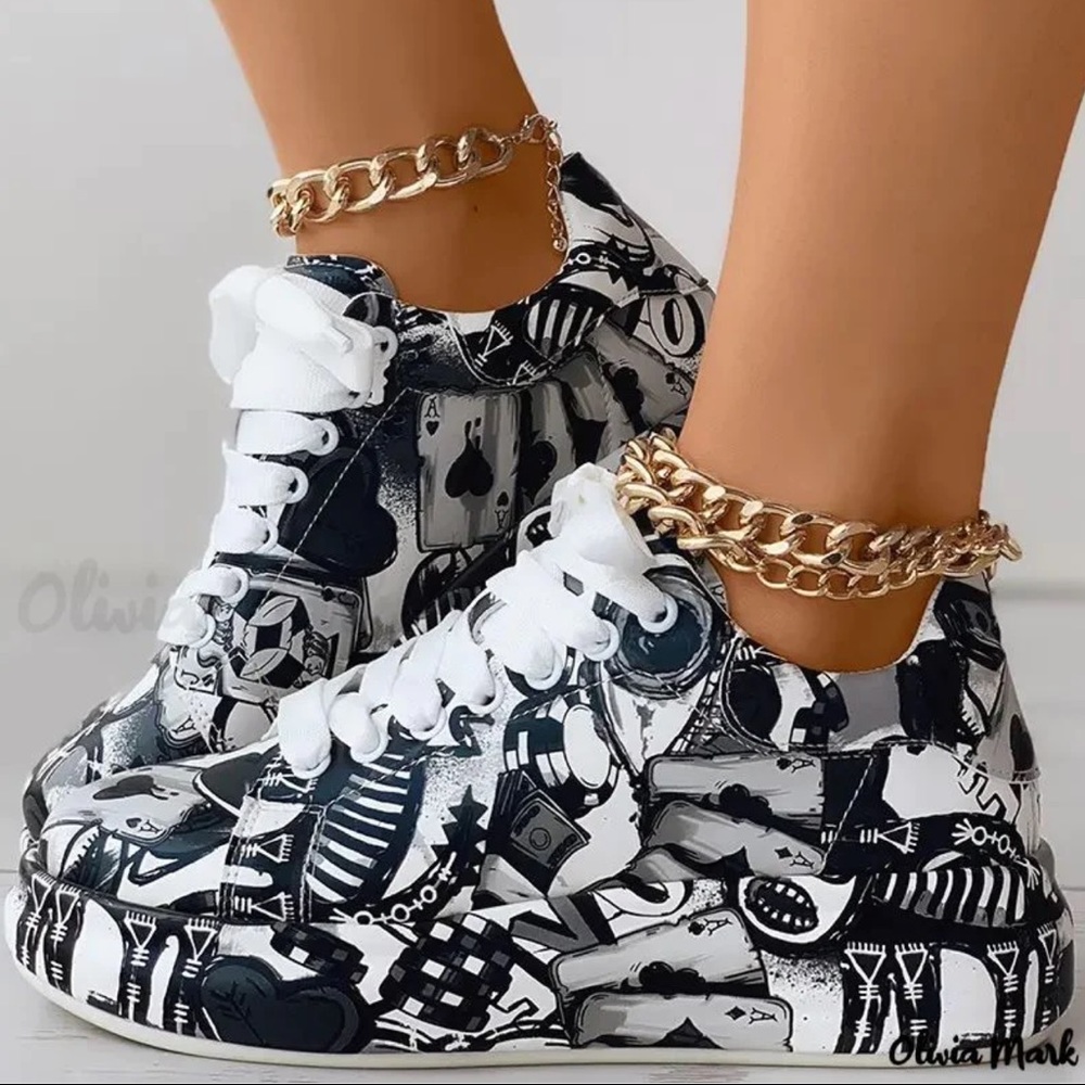 OLIVIA MARK GREY BLACK & WHITE MULTI PRINT HEART PAINTED PILLOW PLATFORM TRAINER